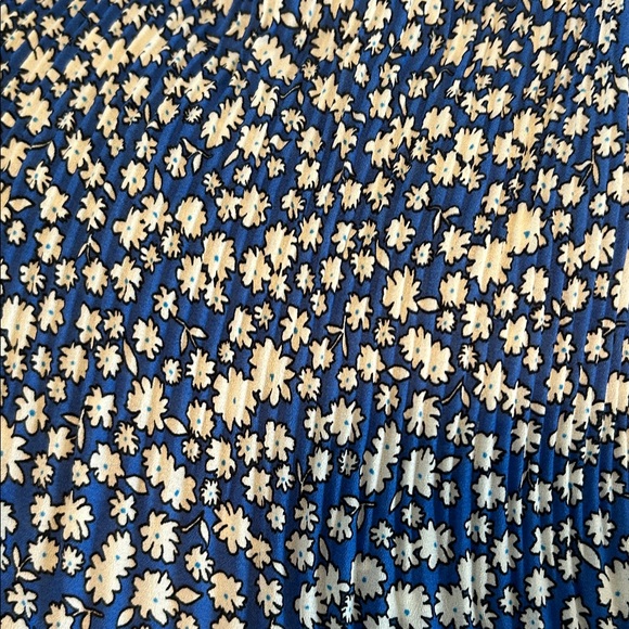 Zara Blue Floral Midi Skirt - Picture 3 of 3